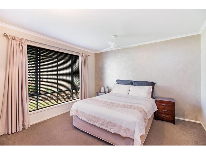 5 Pultenea Court, Elanora QLD 4221