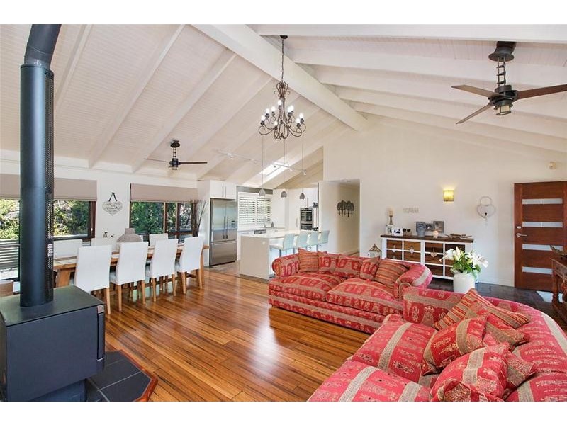 7 Pinecone Court, Elanora QLD 4221