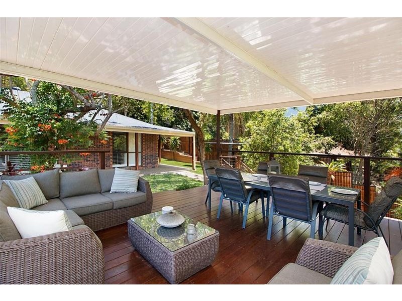 7 Pinecone Court, Elanora QLD 4221