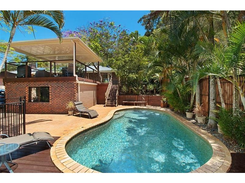 7 Pinecone Court, Elanora QLD 4221