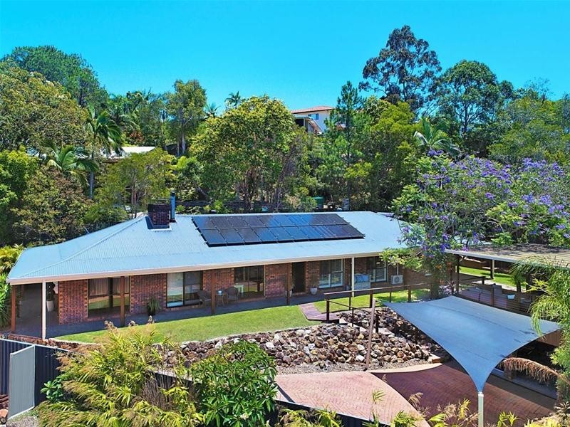 7 Pinecone Court, Elanora QLD 4221