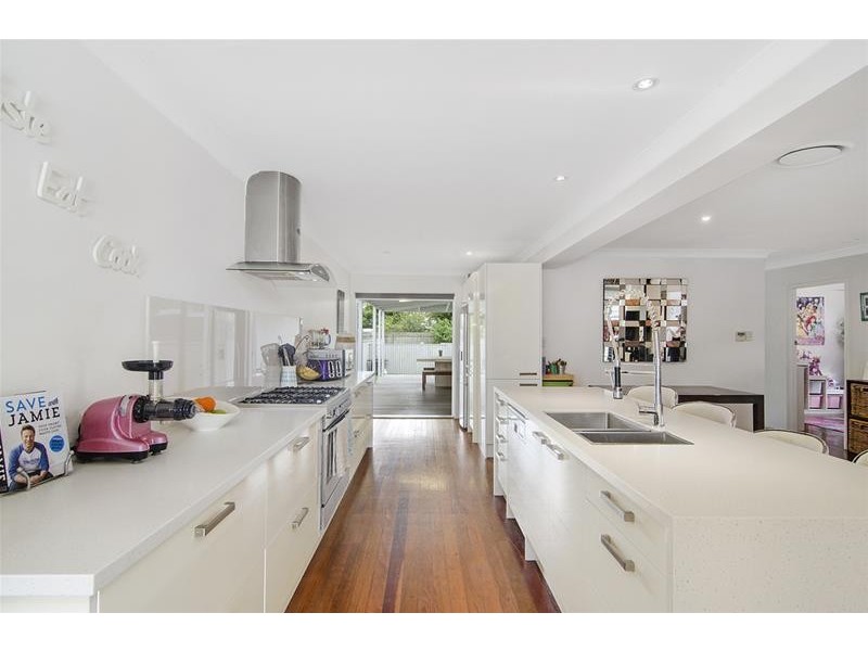 91 Fifth Avenue, Palm Beach QLD 4221