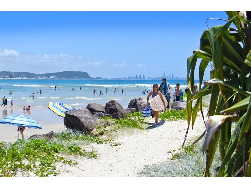 91 Fifth Avenue, Palm Beach QLD 4221