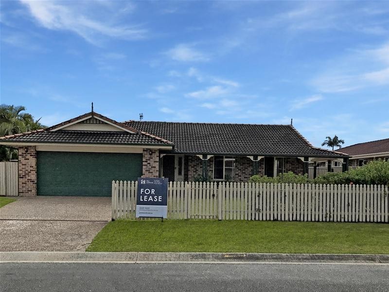 4 Chippendale Crescent, Currumbin Waters QLD 4223