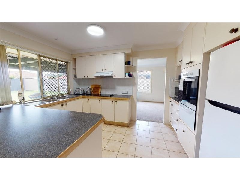 4 Chippendale Crescent, Currumbin Waters QLD 4223