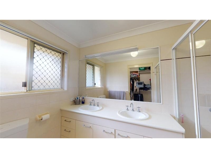 4 Chippendale Crescent, Currumbin Waters QLD 4223