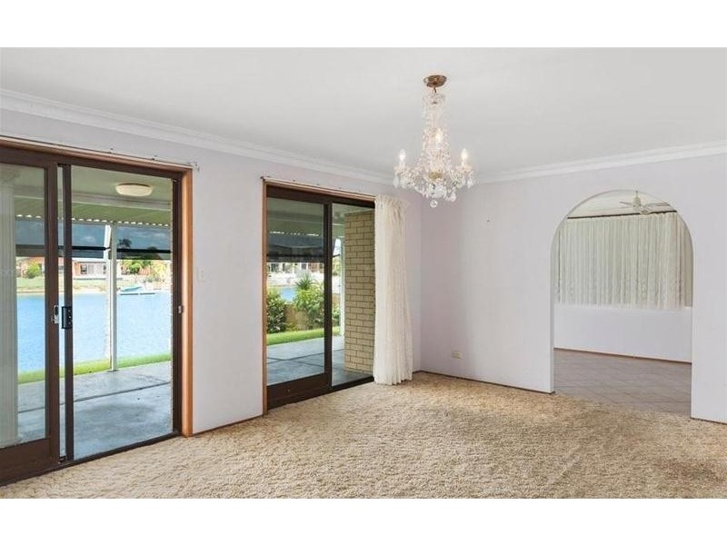 122 Melaleuca Drive, Palm Beach QLD 4221