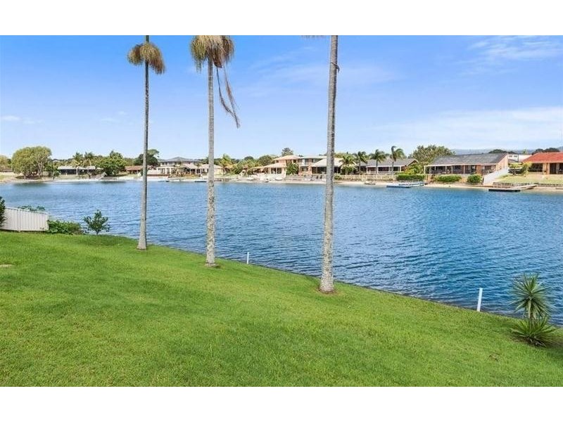 122 Melaleuca Drive, Palm Beach QLD 4221