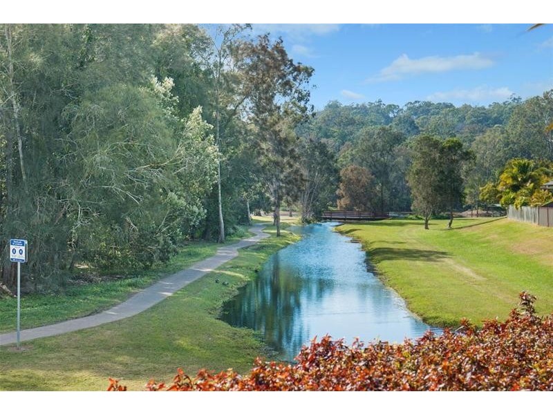 18 Silver Glade Drive, Elanora QLD 4221