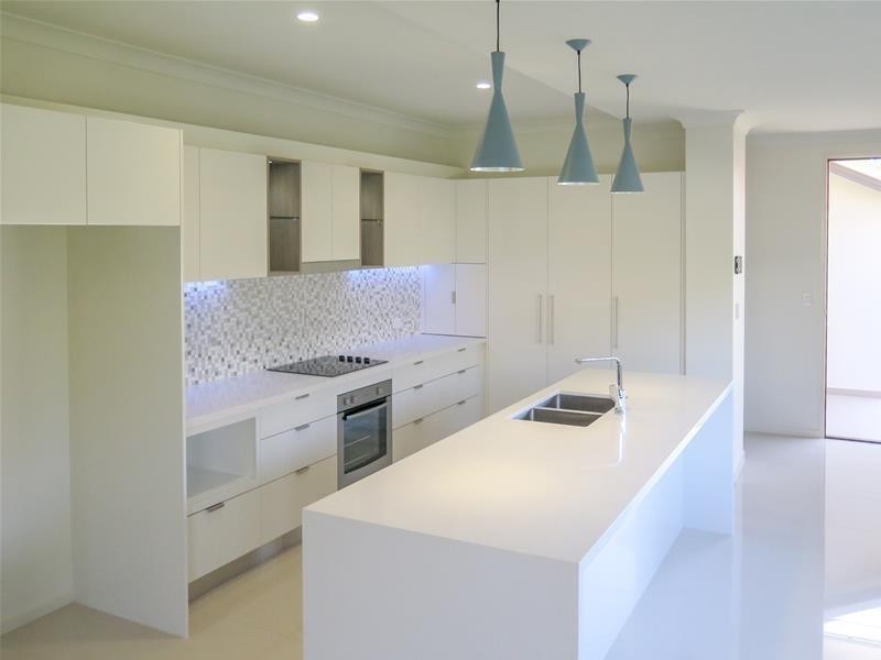 1/10 Molucca Avenue, Palm Beach QLD 4221