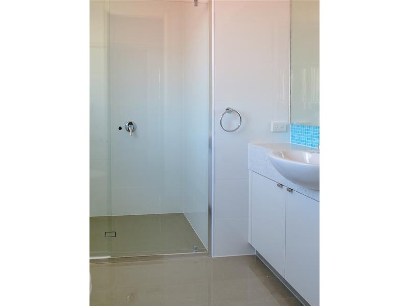 1/10 Molucca Avenue, Palm Beach QLD 4221