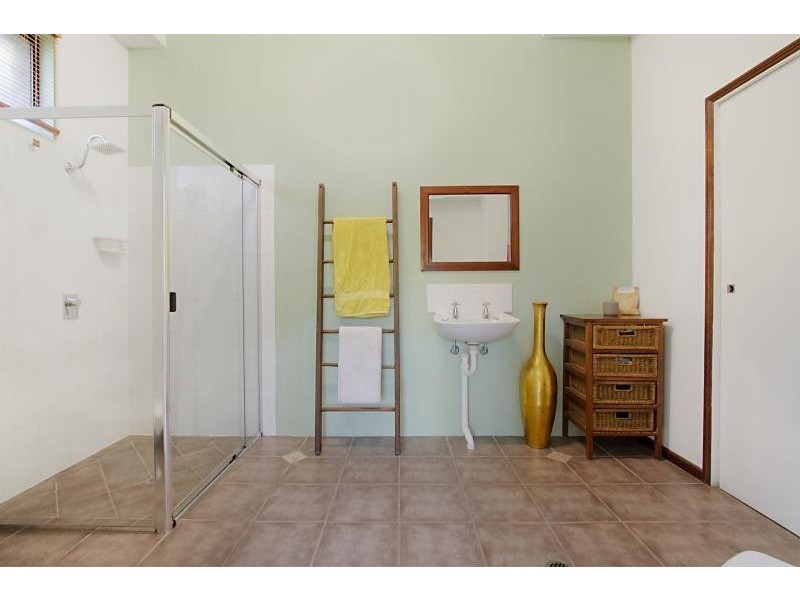 4 Tammin Place, Elanora QLD 4221