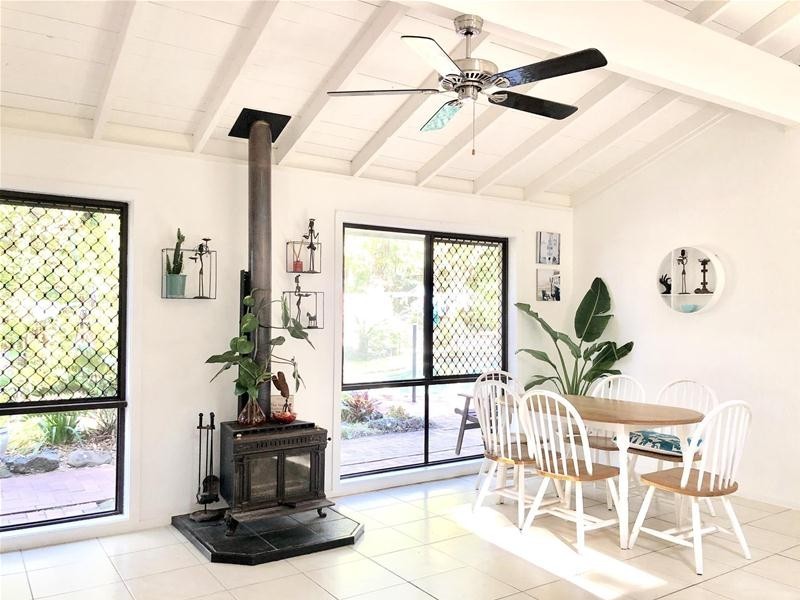 16 Evergreen Drive, Elanora QLD 4221