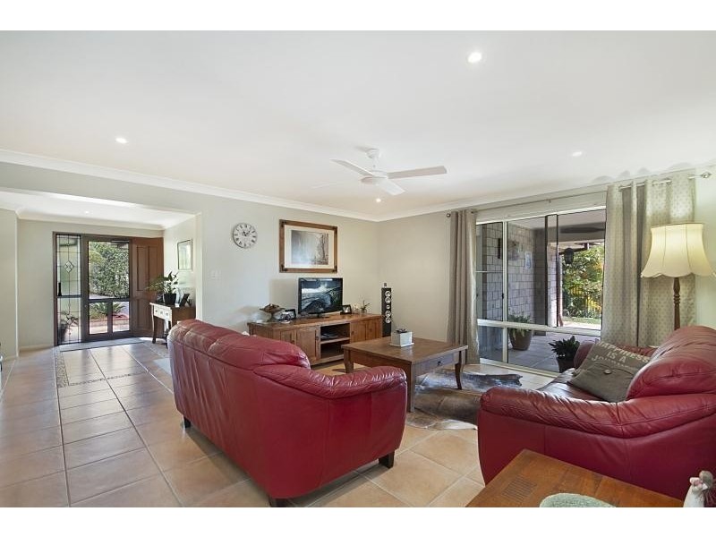 40 Sawtell Drive, Currumbin Waters QLD 4223