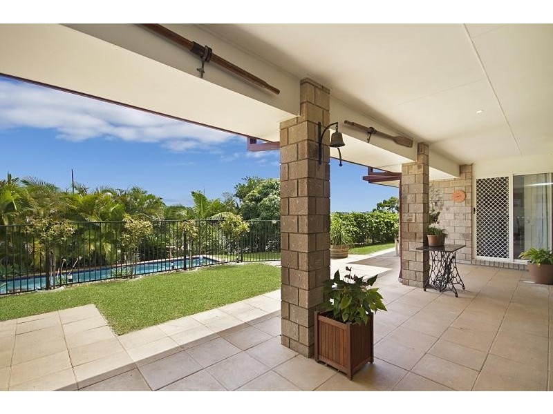40 Sawtell Drive, Currumbin Waters QLD 4223