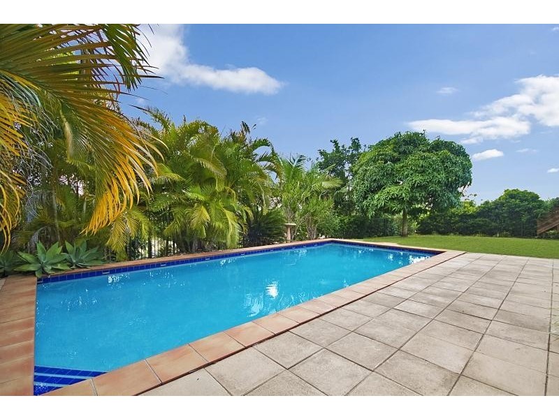 40 Sawtell Drive, Currumbin Waters QLD 4223