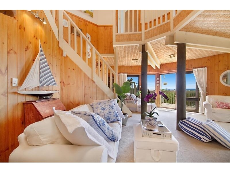 141 K P McGrath Drive, Elanora QLD 4221