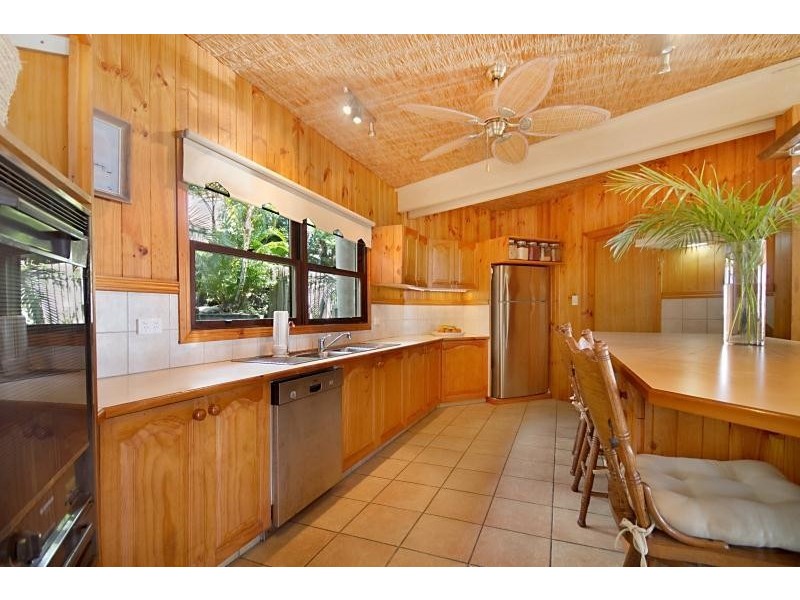 141 K P McGrath Drive, Elanora QLD 4221