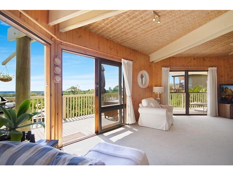 141 K P McGrath Drive, Elanora QLD 4221