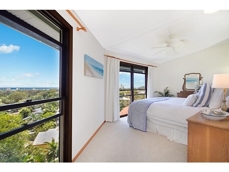 141 K P McGrath Drive, Elanora QLD 4221