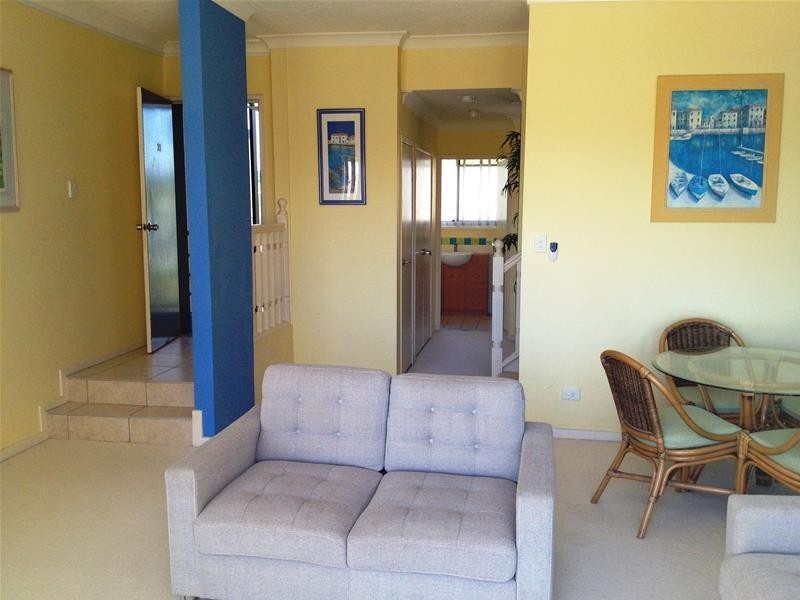 21/14 Jefferson Lane, Palm Beach QLD 4221