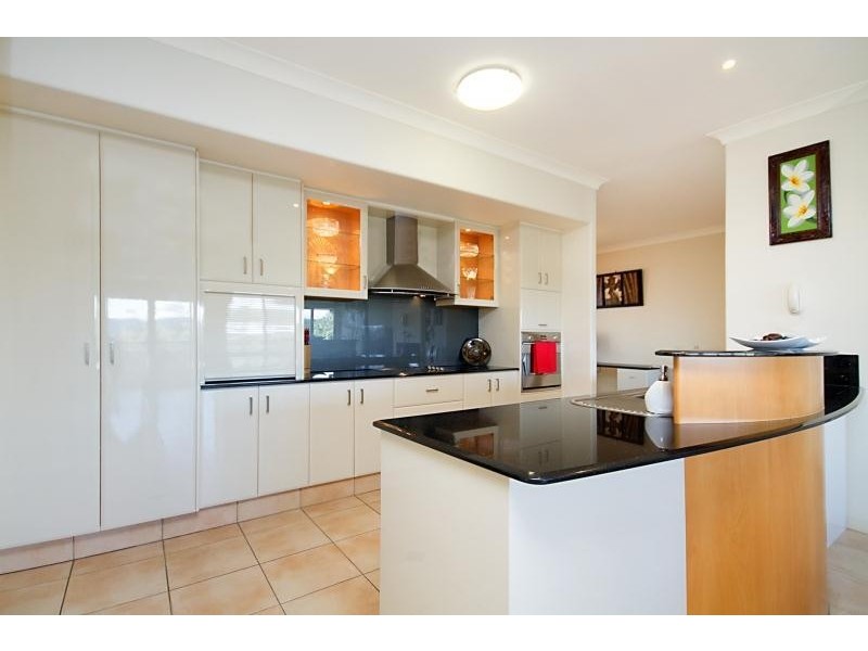 9 Gracilis Court, Elanora QLD 4221