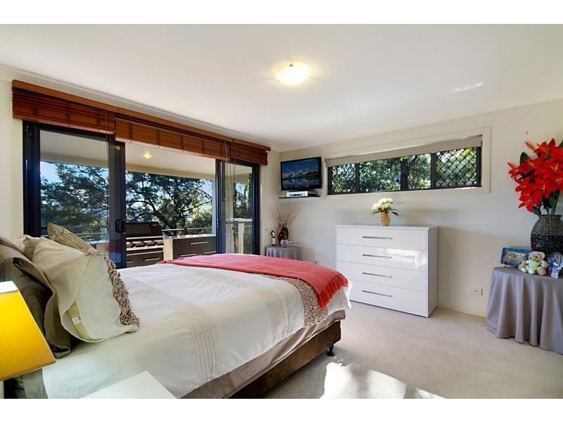 9 Gracilis Court, Elanora QLD 4221