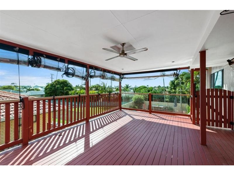 10 Bunya Place, Palm Beach QLD 4221