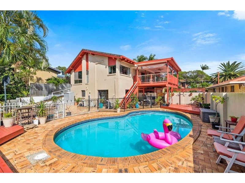 10 Bunya Place, Palm Beach QLD 4221