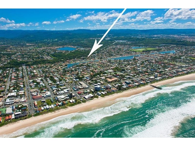 10 Bunya Place, Palm Beach QLD 4221