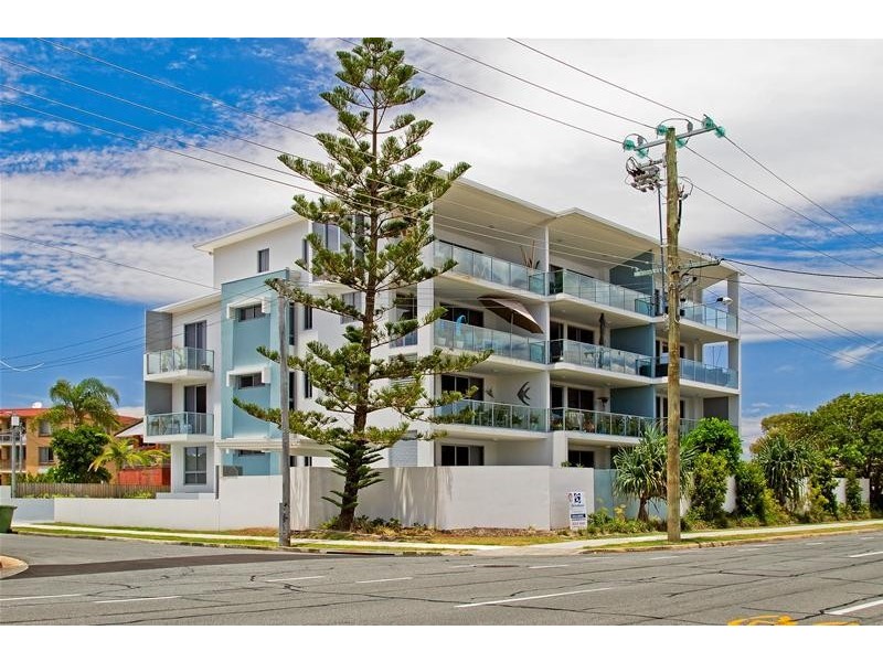 2/10 Tallebudgera Drive, Palm Beach QLD 4221