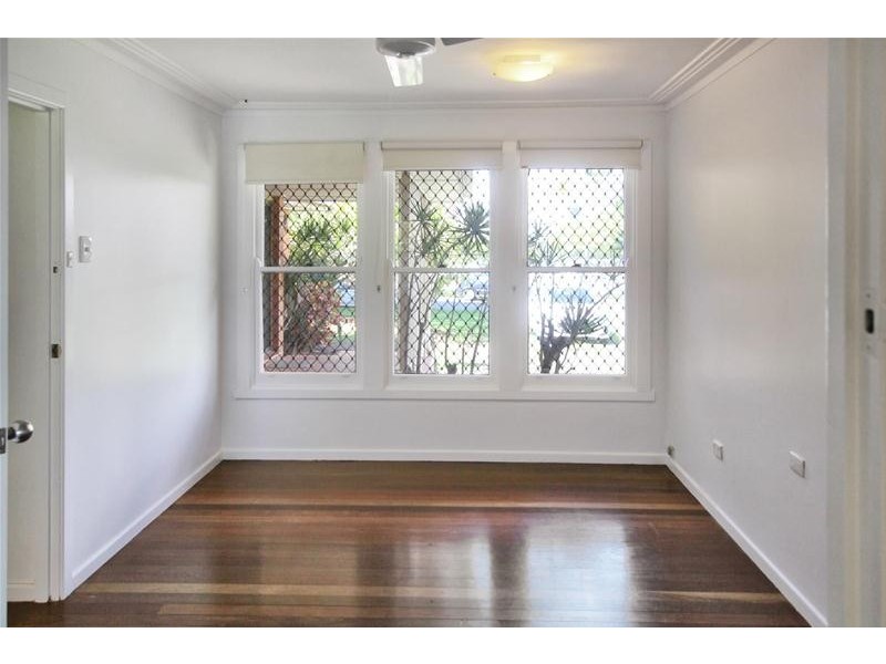 9 Hawaii Avenue, Palm Beach QLD 4221