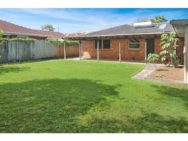 9 Hawaii Avenue, Palm Beach QLD 4221