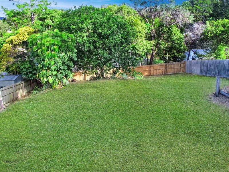 8 Hillier Street, Currumbin Waters QLD 4223