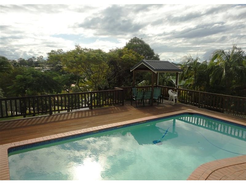 16 Dinjirra Court, Tugun QLD 4224