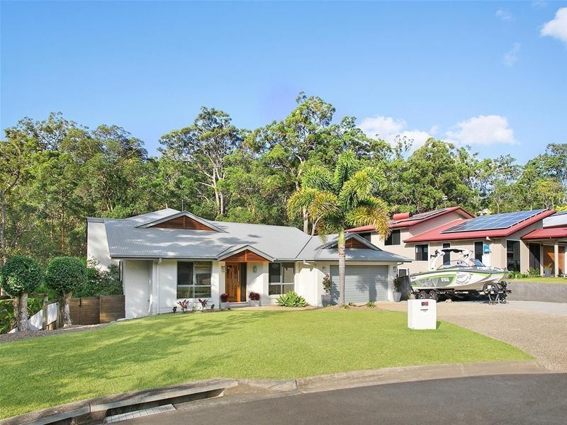 27 Calcita Avenue, Elanora QLD 4221