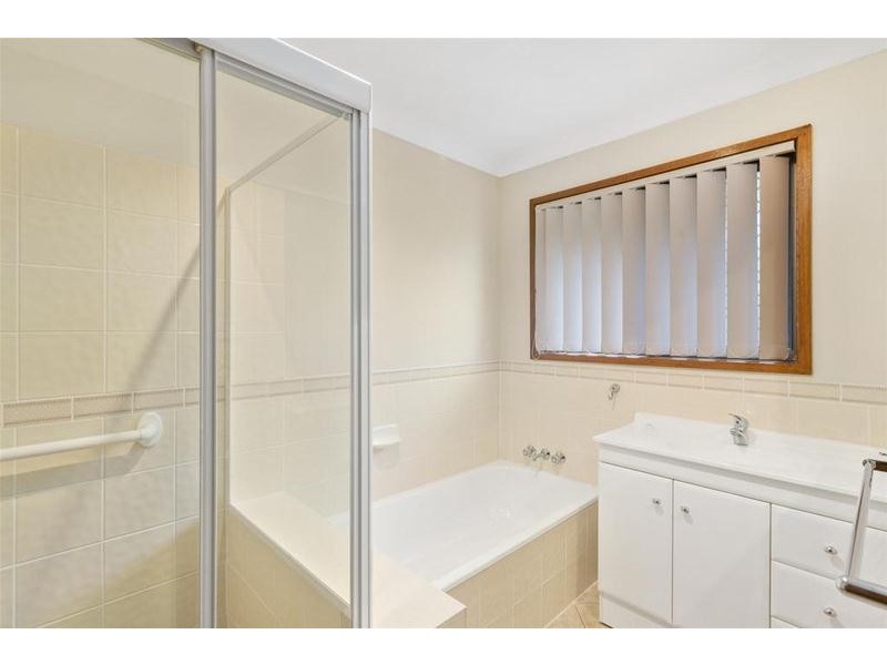 79 K P McGrath Drive, Elanora QLD 4221