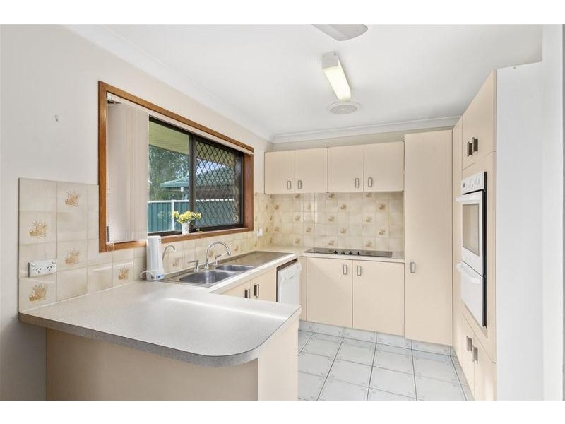 79 K P McGrath Drive, Elanora QLD 4221