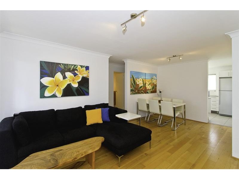 7/54 Sarawak Avenue, Palm Beach QLD 4221