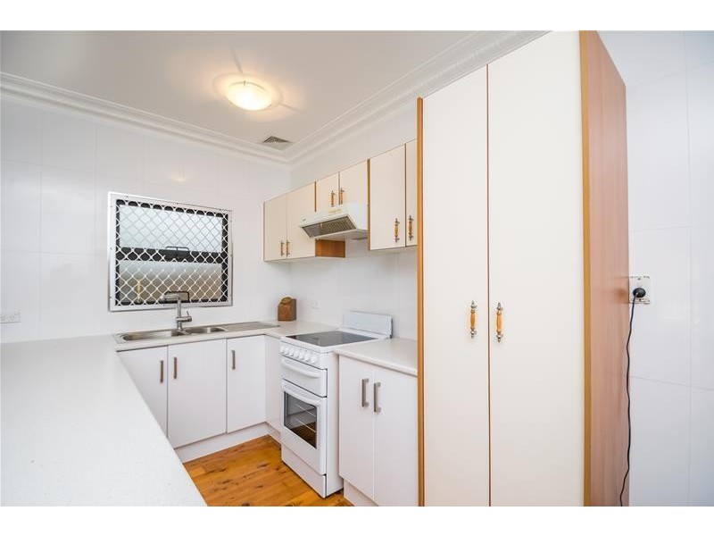 210 Cypress Terrace, Palm Beach QLD 4221