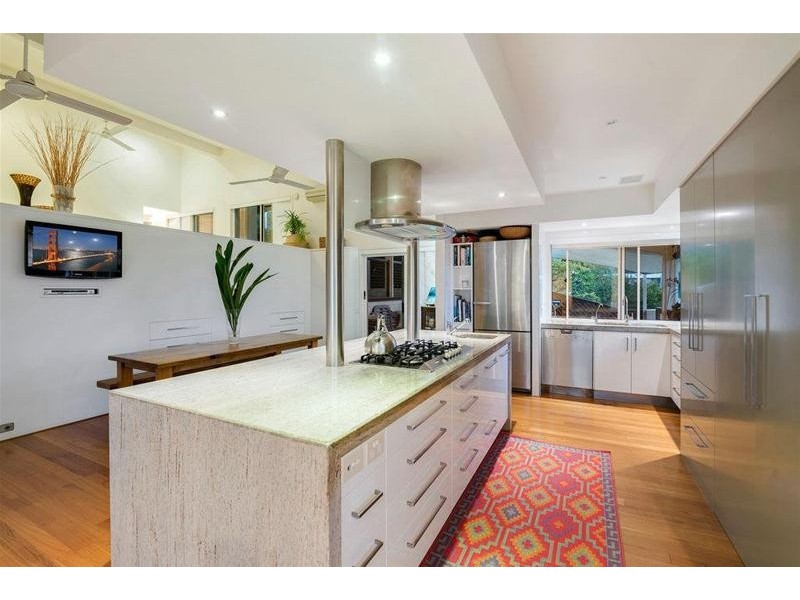 24 Bronzewing Close, Elanora QLD 4221