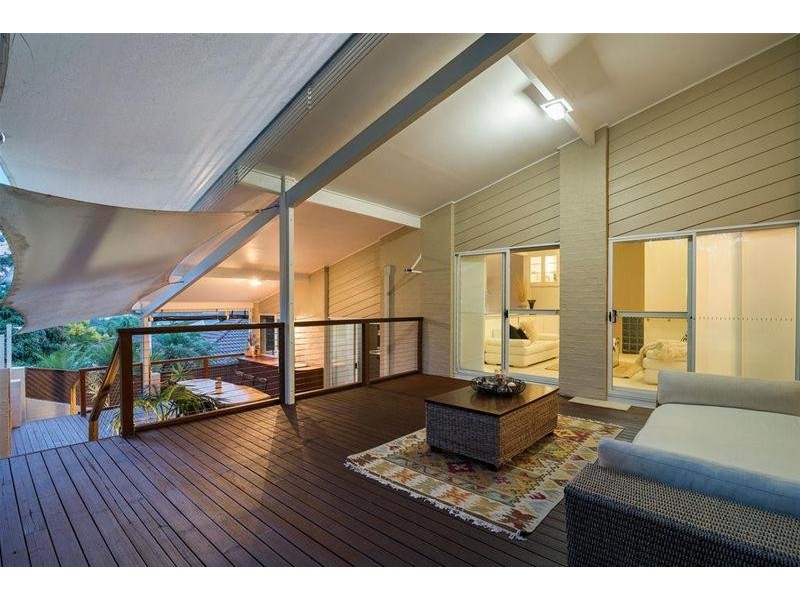 24 Bronzewing Close, Elanora QLD 4221