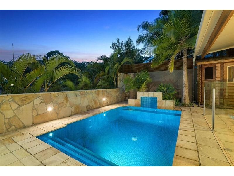 24 Bronzewing Close, Elanora QLD 4221