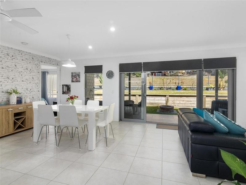 8 Hidden Cove, Tallebudgera QLD 4228