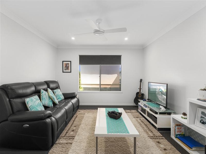 8 Hidden Cove, Tallebudgera QLD 4228