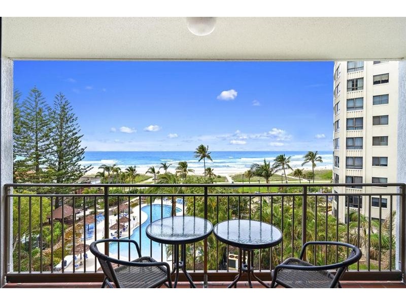 4B/973 Gold Coast  Highway, Palm Beach QLD 4221