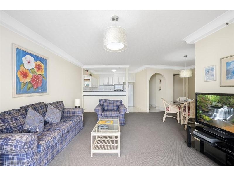 4B/973 Gold Coast  Highway, Palm Beach QLD 4221