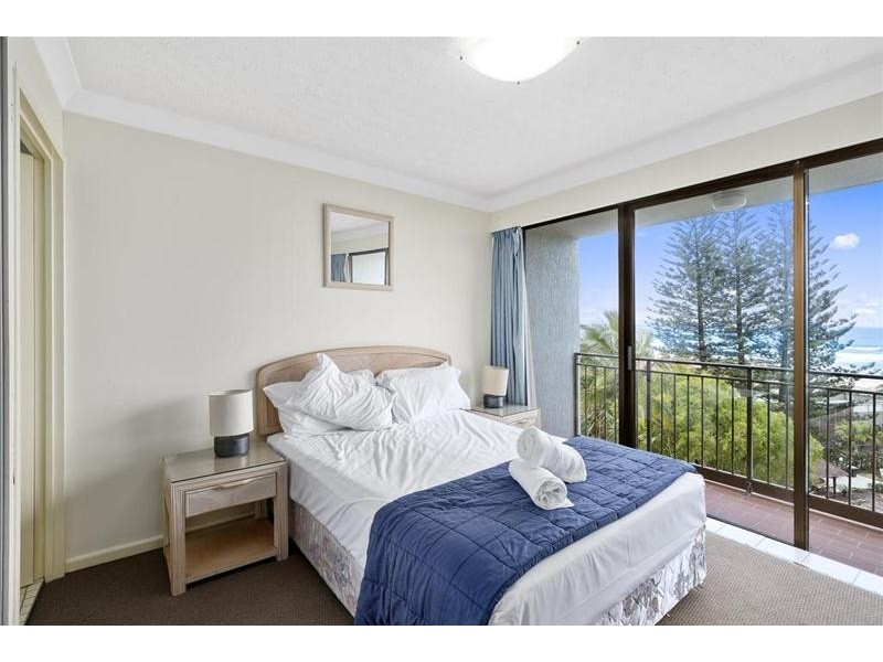 4B/973 Gold Coast  Highway, Palm Beach QLD 4221