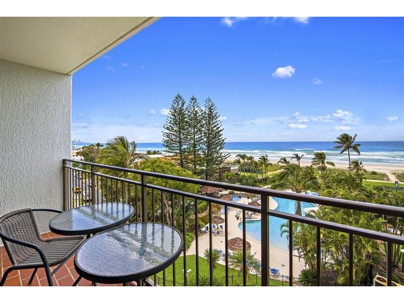 4B/973 Gold Coast  Highway, Palm Beach QLD 4221
