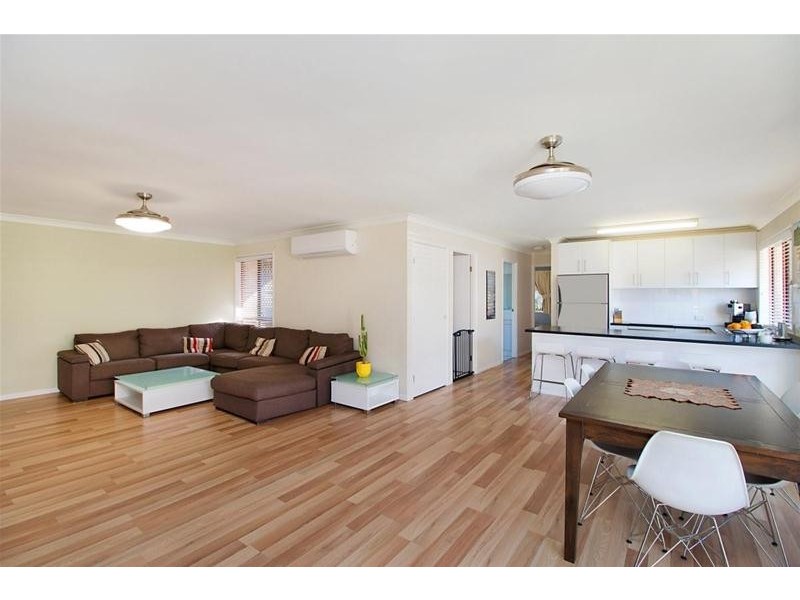 8/8 Ottelia Drive, Elanora QLD 4221